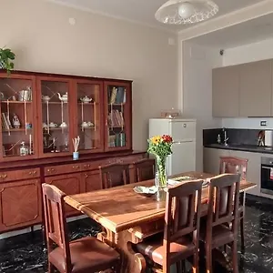 La Casa Di Amelie Apartment Parma